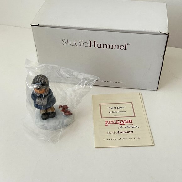 Vintage Berta Hummel Goebel Figurine 3" Let It Snow Box Winter Wonderland BH90/P - Picture 8 of 12